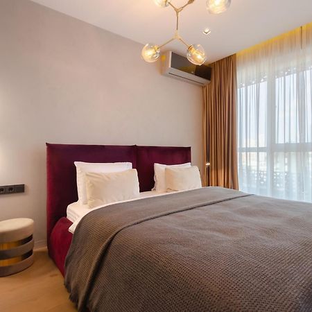 Modern New Cozy Apartment Kvartet Railway Station Киев Екстериор снимка