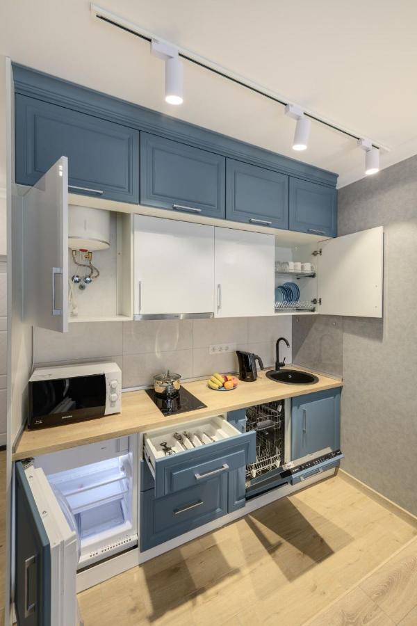 Modern New Cozy Apartment Kvartet Railway Station Киев Екстериор снимка