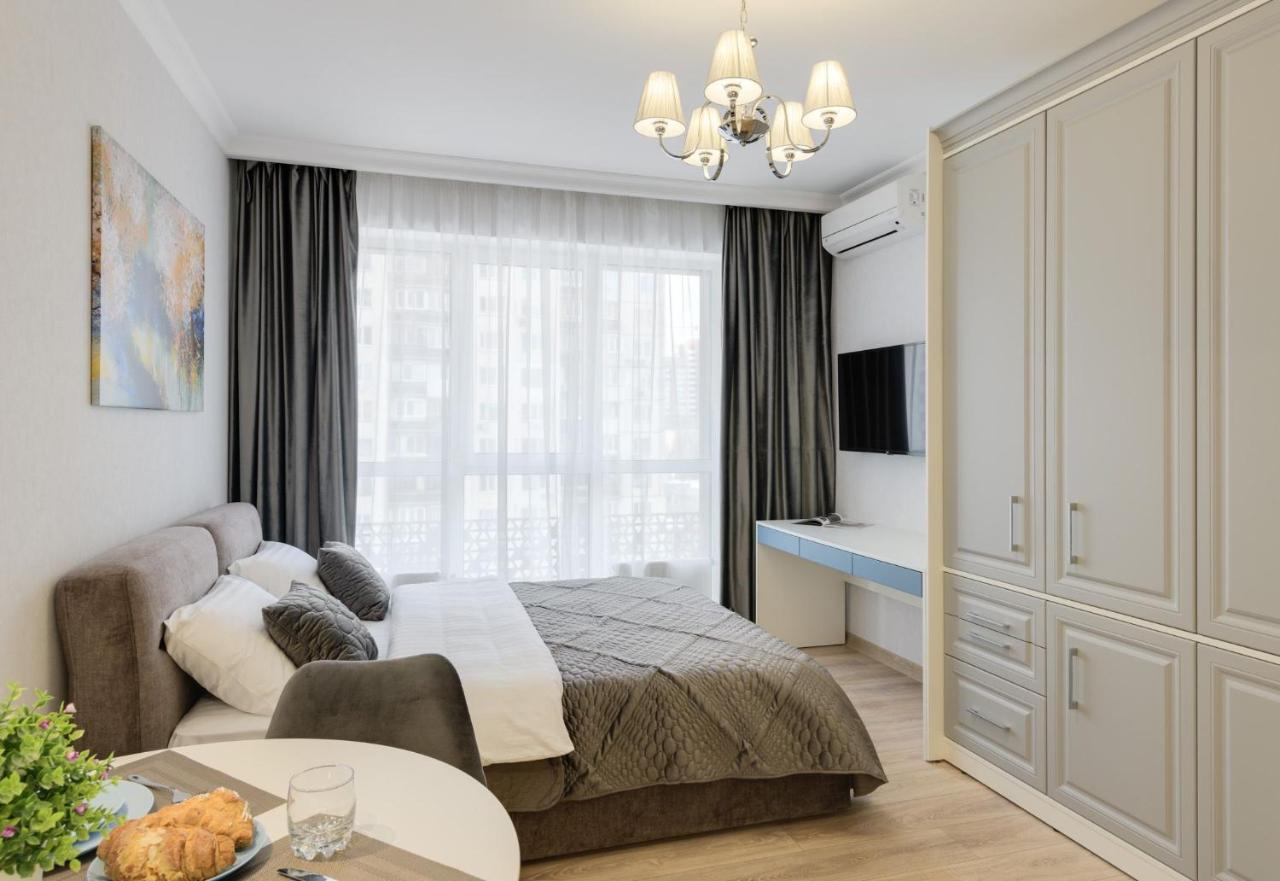 Modern New Cozy Apartment Kvartet Railway Station Киев Екстериор снимка