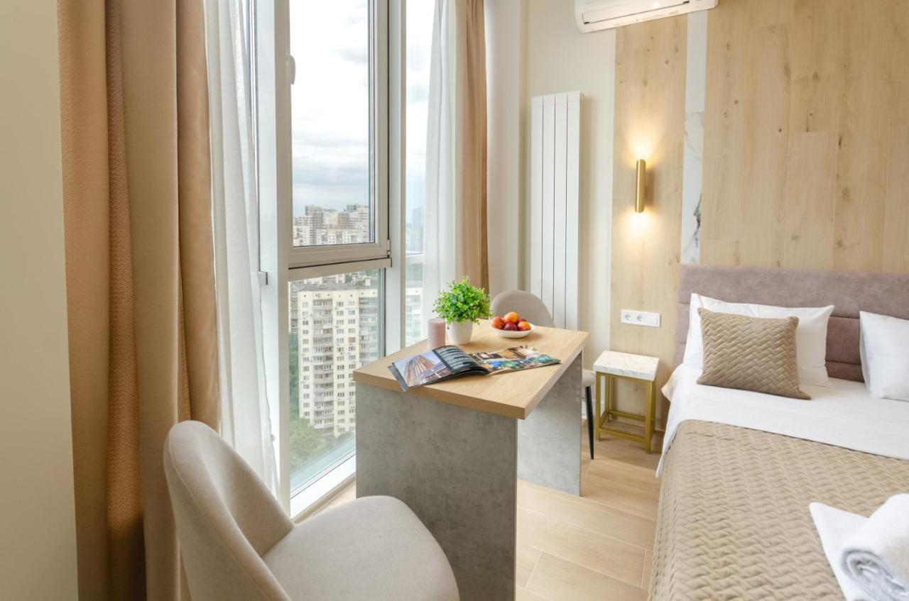 Modern New Cozy Apartment Kvartet Railway Station Киев Екстериор снимка