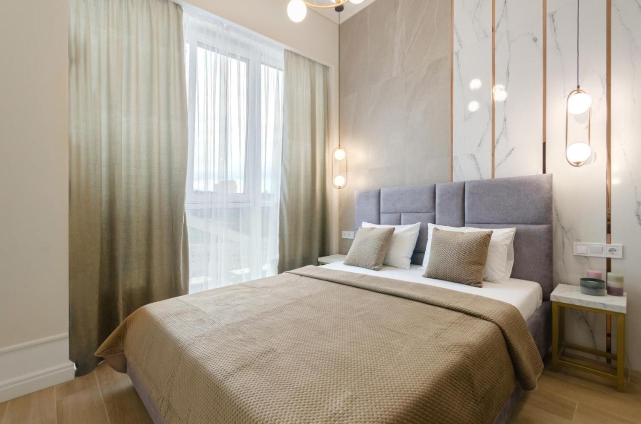 Modern New Cozy Apartment Kvartet Railway Station Киев Екстериор снимка