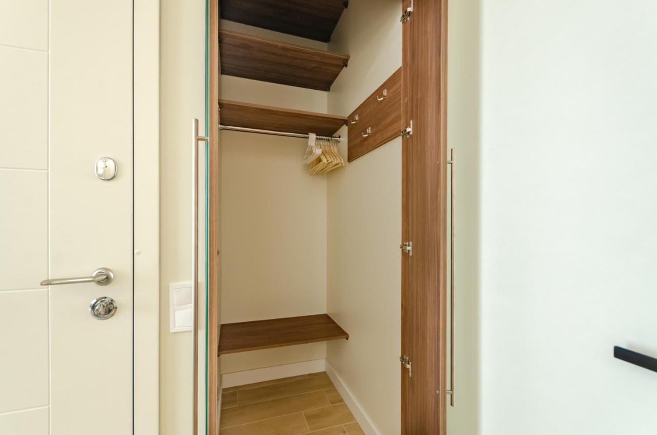 Modern New Cozy Apartment Kvartet Railway Station Киев Екстериор снимка