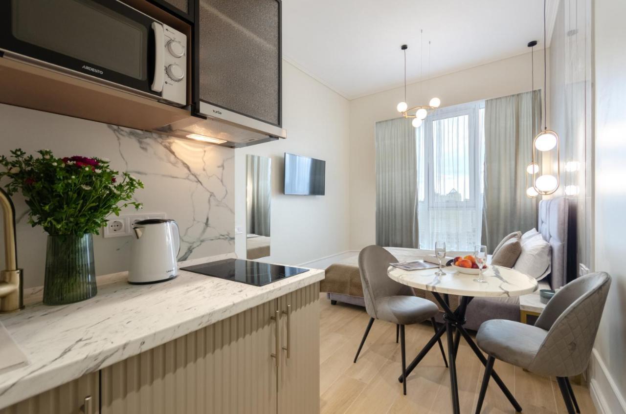 Modern New Cozy Apartment Kvartet Railway Station Киев Екстериор снимка