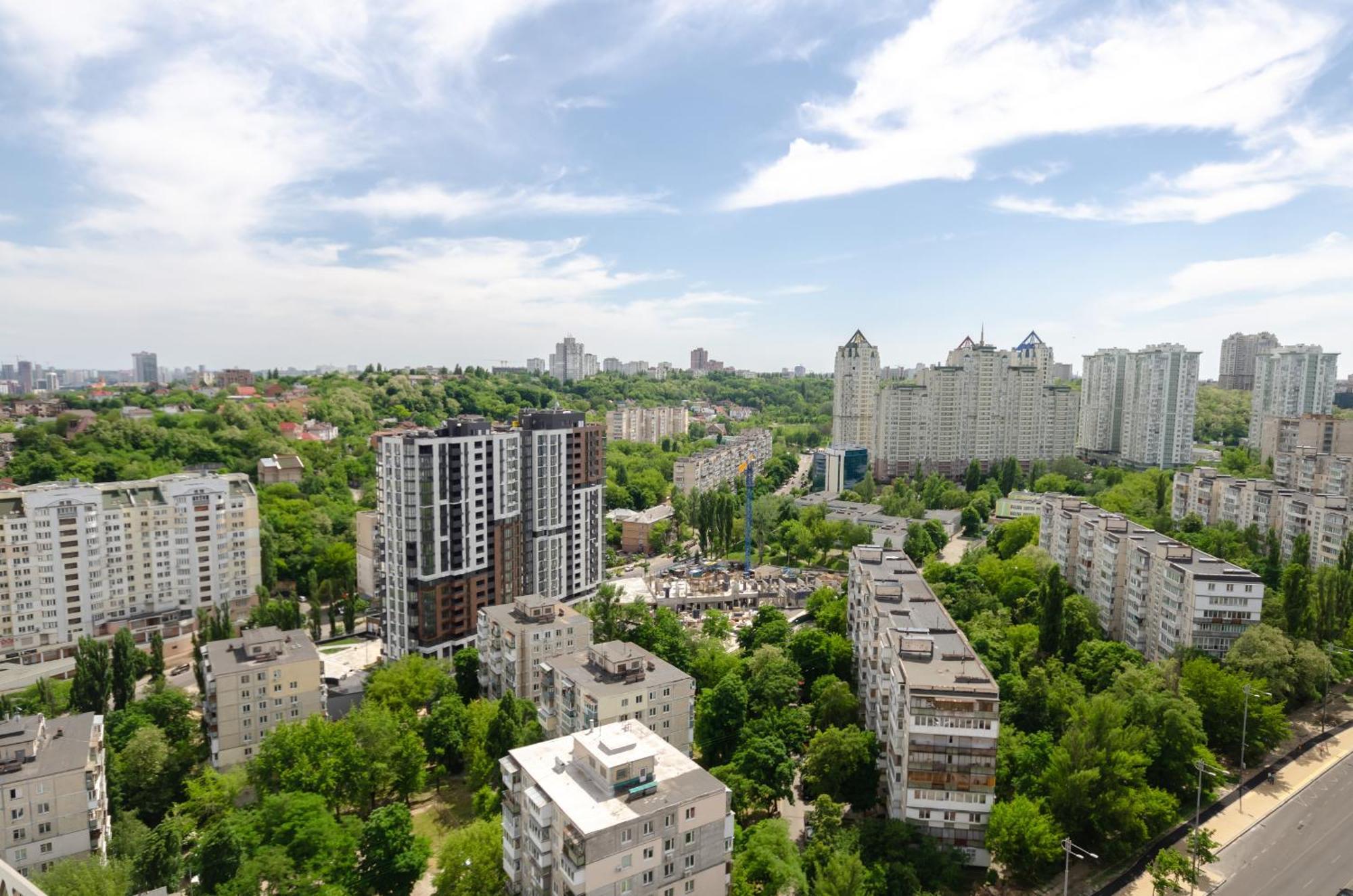 Modern New Cozy Apartment Kvartet Railway Station Киев Екстериор снимка