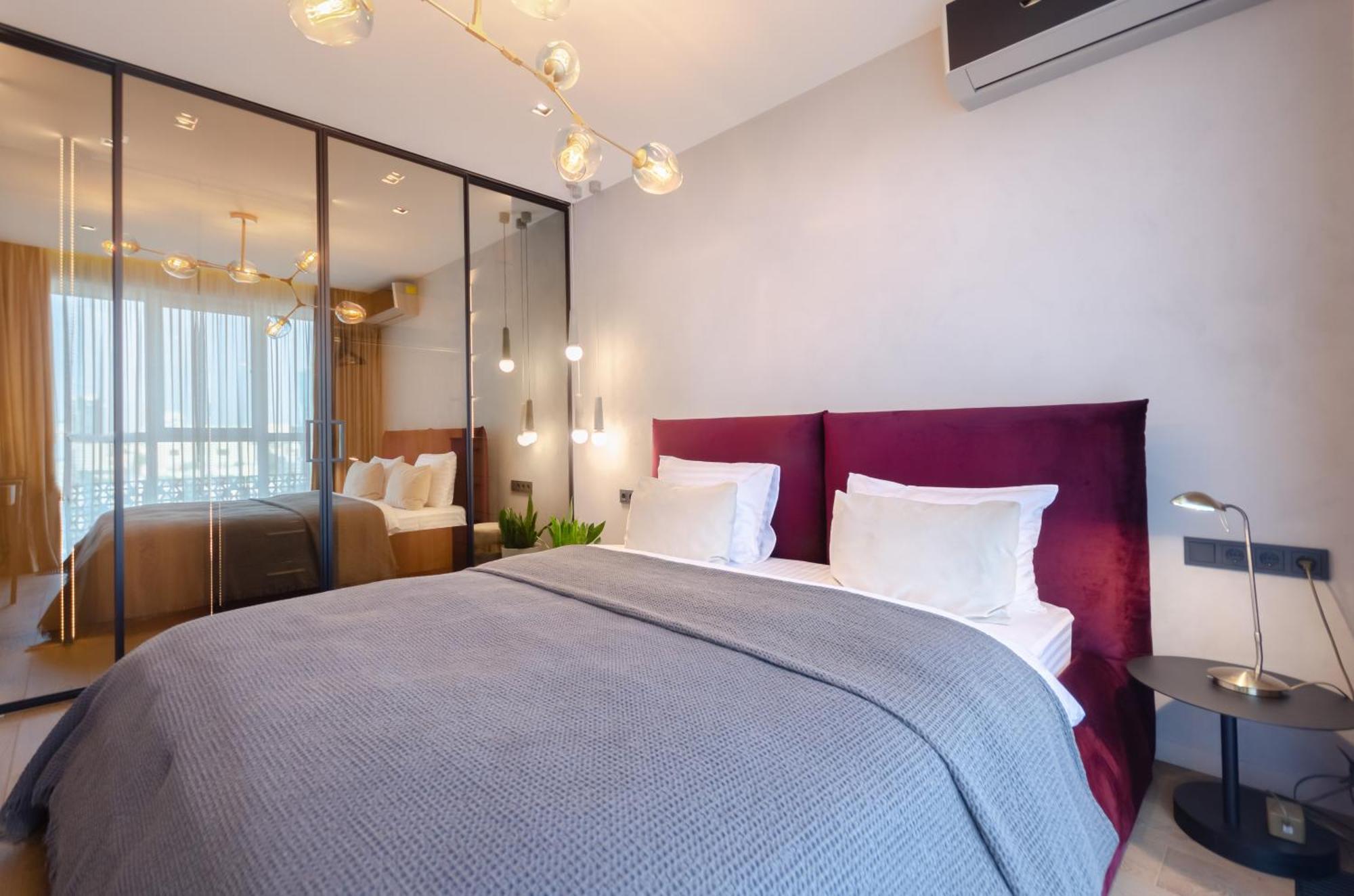 Modern New Cozy Apartment Kvartet Railway Station Киев Екстериор снимка