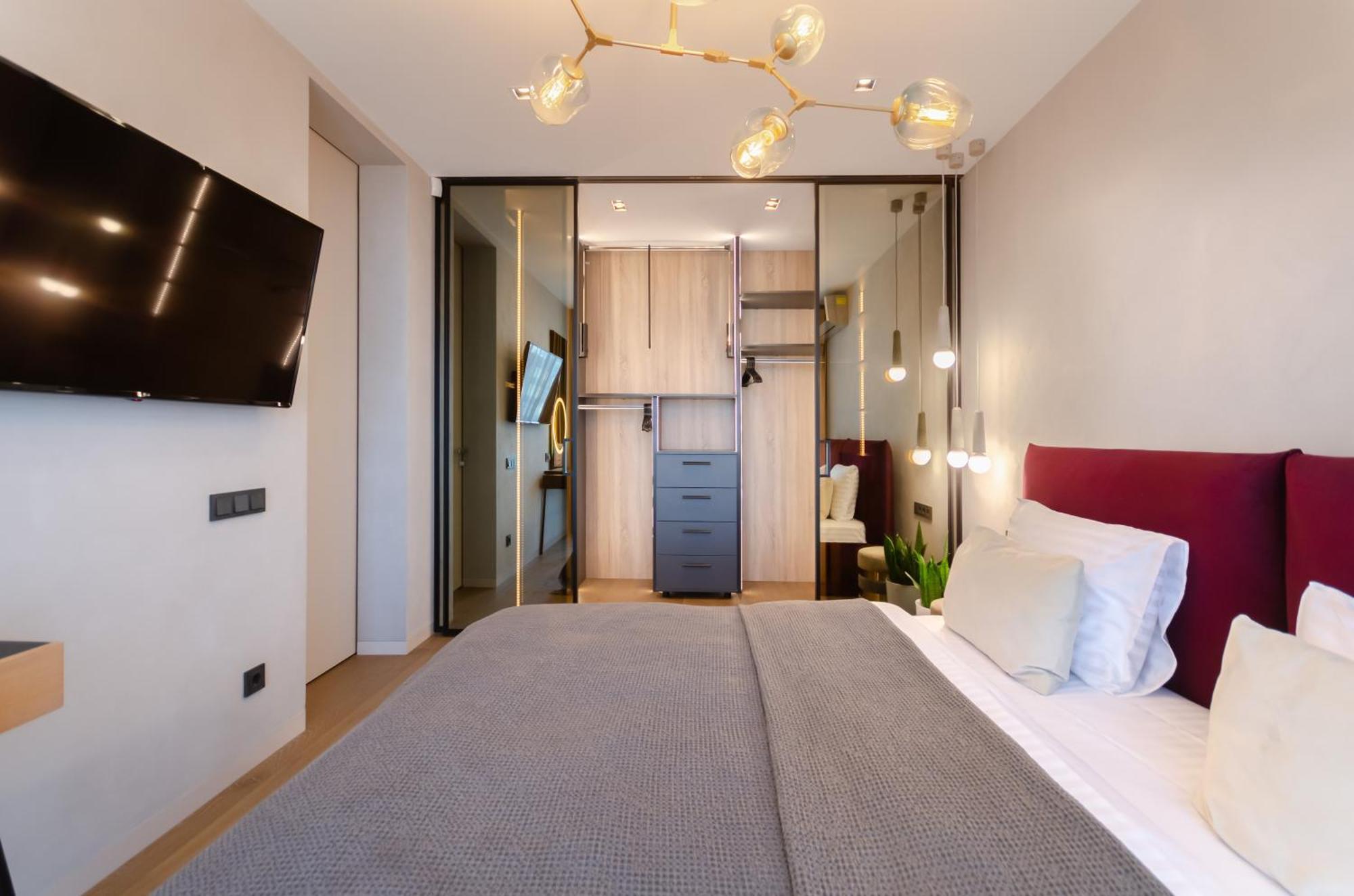 Modern New Cozy Apartment Kvartet Railway Station Киев Екстериор снимка
