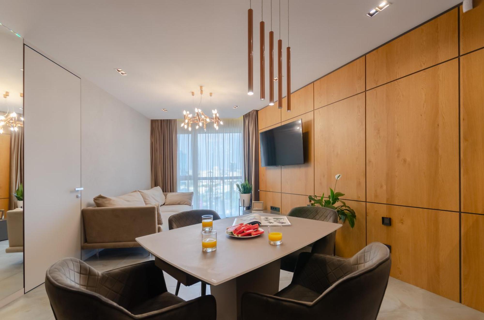 Modern New Cozy Apartment Kvartet Railway Station Киев Екстериор снимка