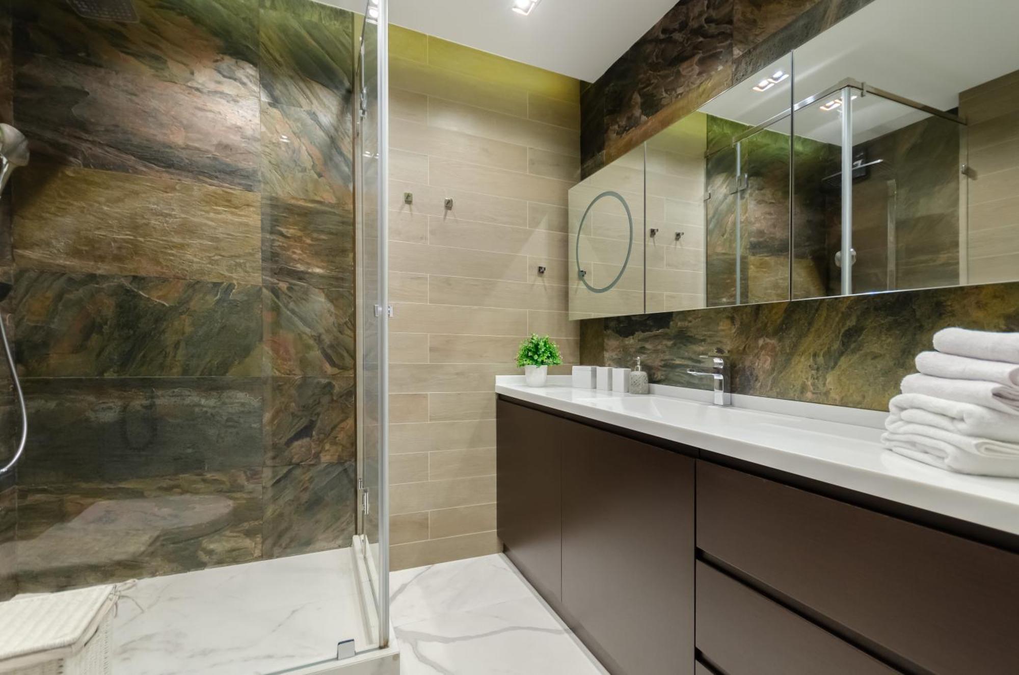 Modern New Cozy Apartment Kvartet Railway Station Киев Екстериор снимка